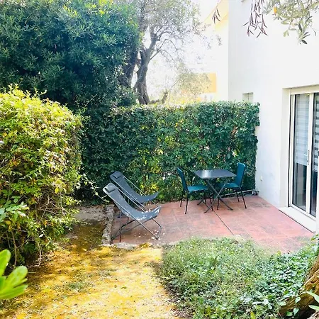 Parking Et Proche Vieil Appartement *